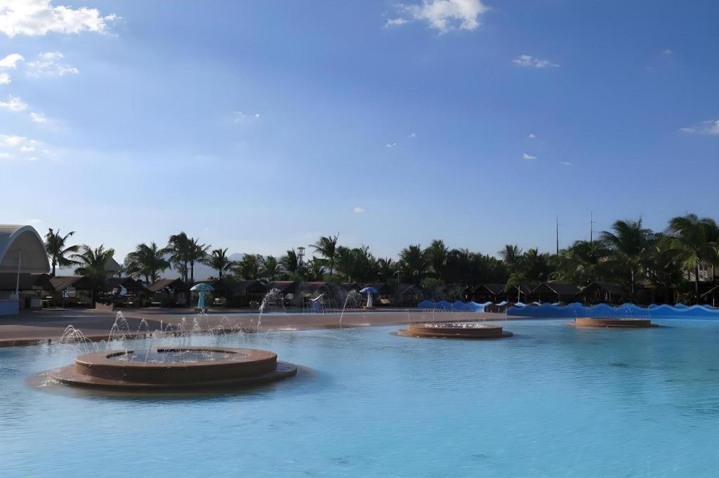 Moonbay Marina The Villas Olongapo Ngoại thất bức ảnh