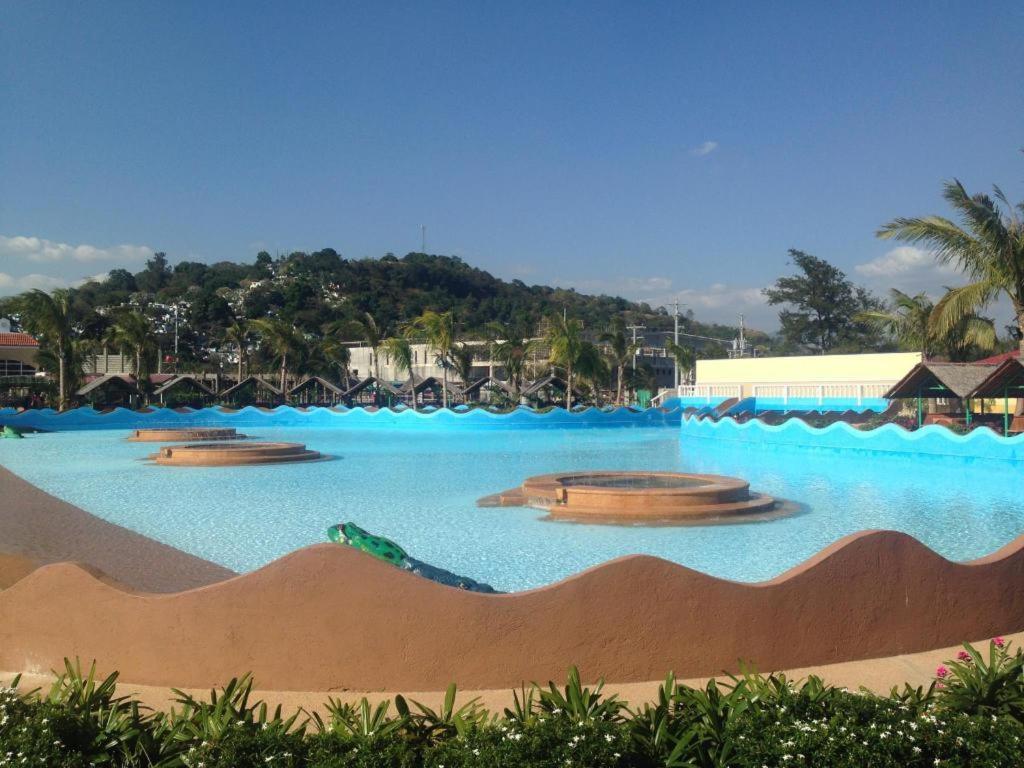 Moonbay Marina The Villas Olongapo Ngoại thất bức ảnh
