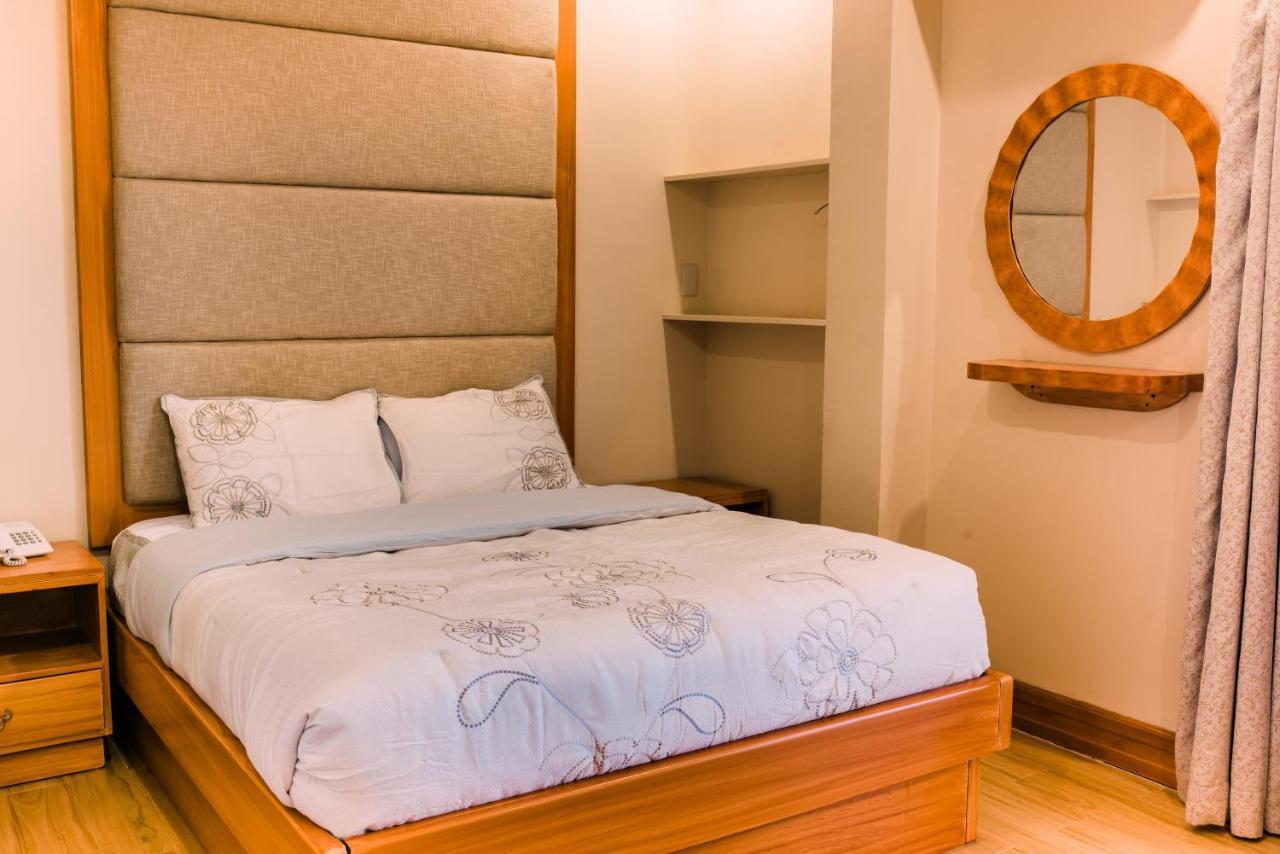 Moonbay Marina The Villas Olongapo Ngoại thất bức ảnh